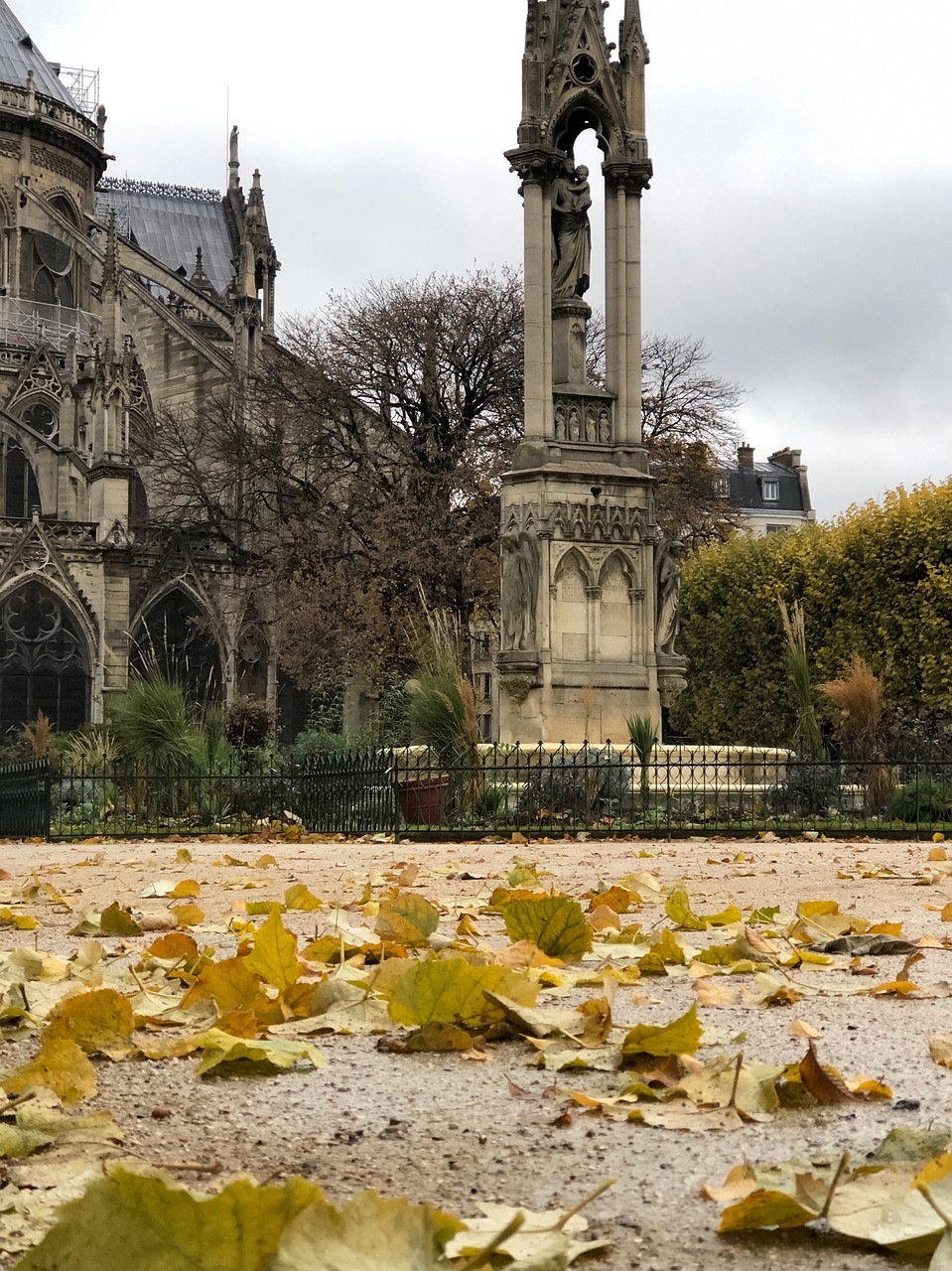Clima de Paris no outono