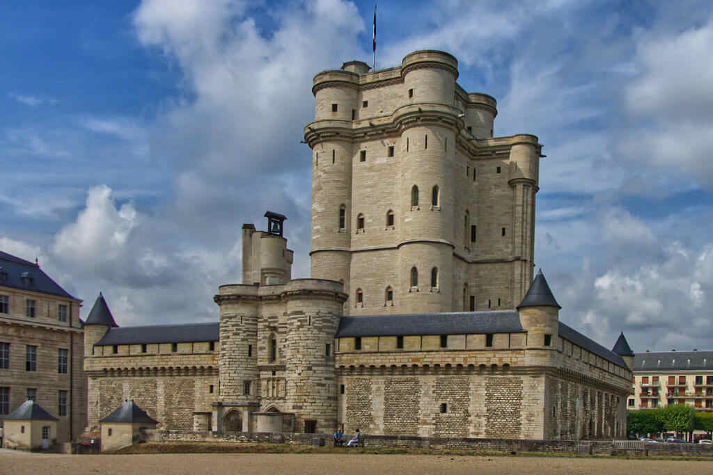 Château de Vincennes - Castelo Medieval perto de Paris